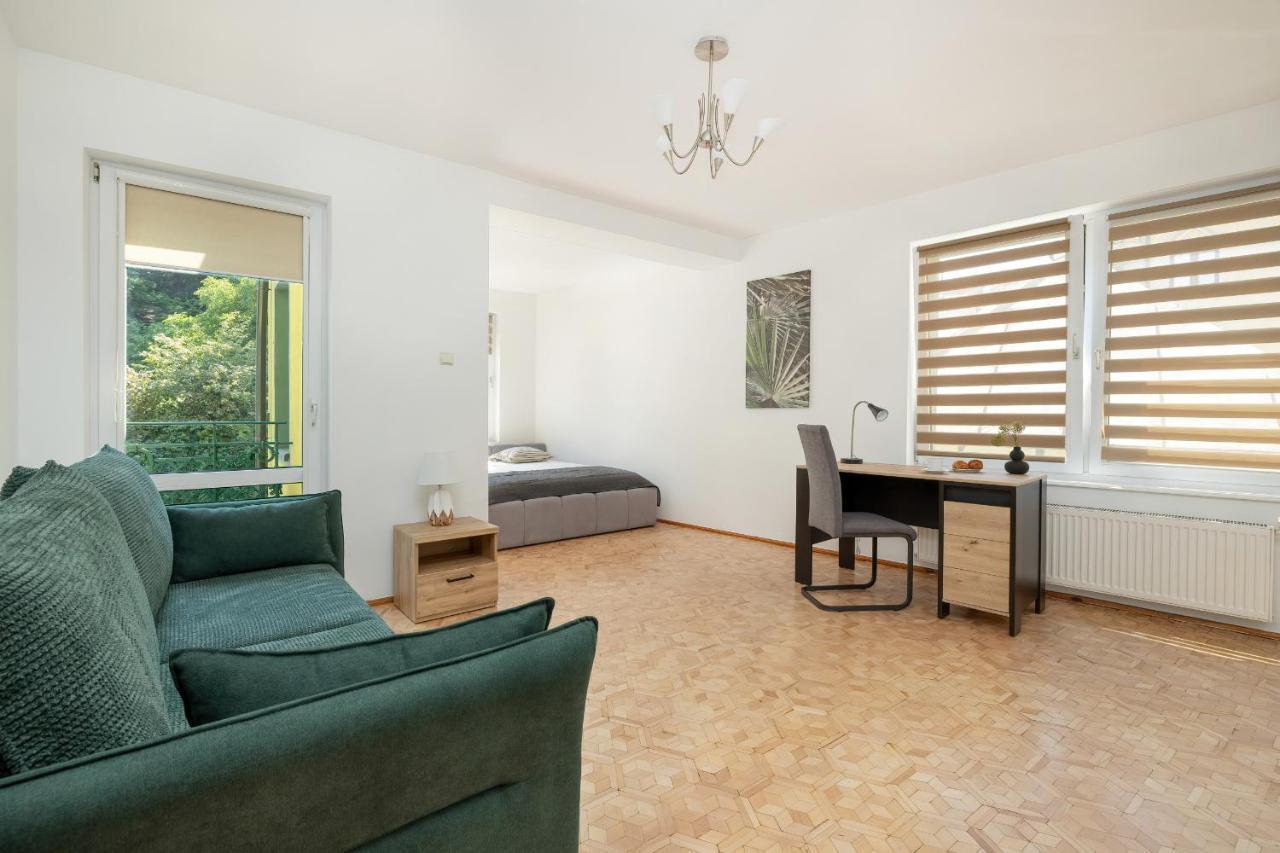 Bright & Spacious Family Apartment In Miedzyzdroje With Parking And 3 Balconies By Noclegi Renters Kültér fotó