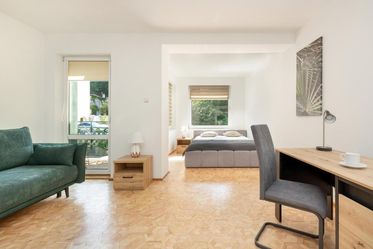Bright & Spacious Family Apartment In Miedzyzdroje With Parking And 3 Balconies By Noclegi Renters Kültér fotó