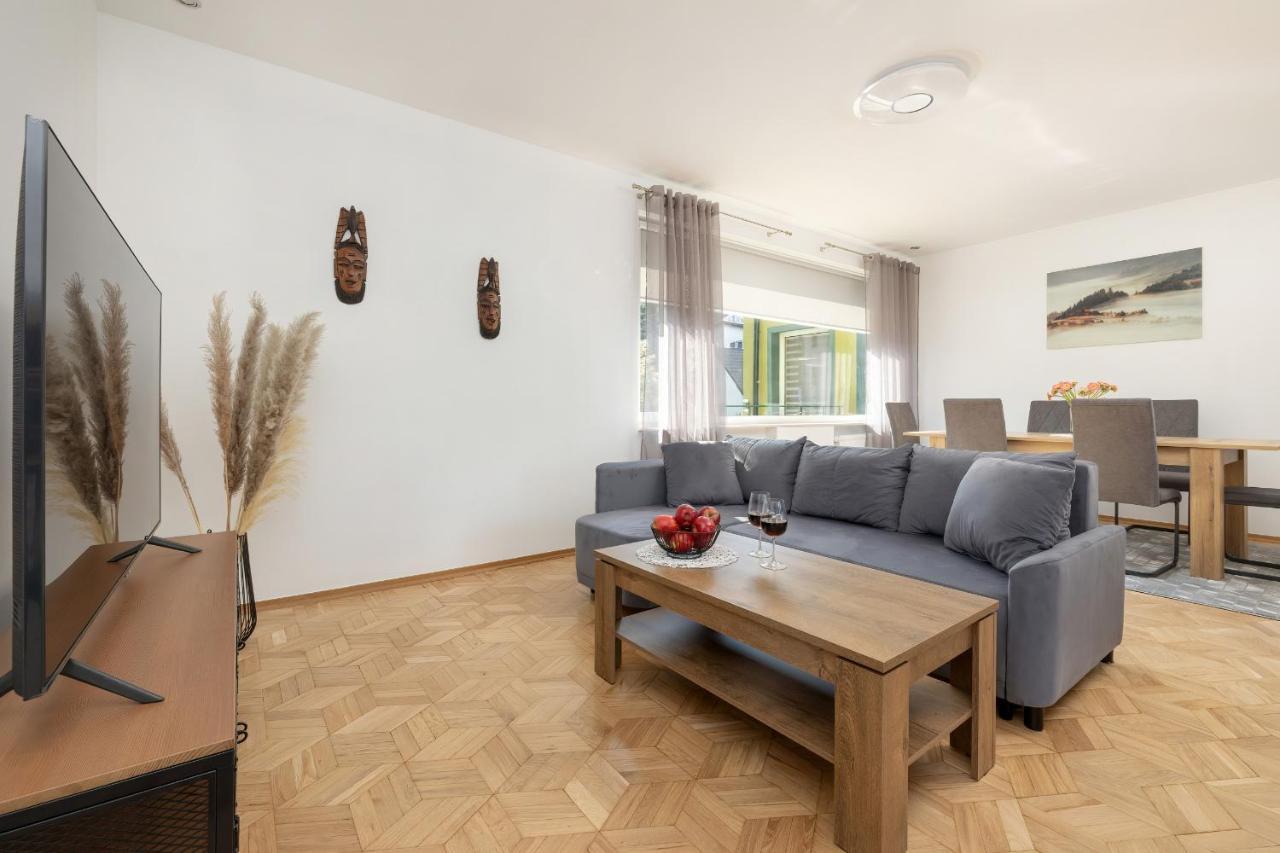 Bright & Spacious Family Apartment In Miedzyzdroje With Parking And 3 Balconies By Noclegi Renters Kültér fotó
