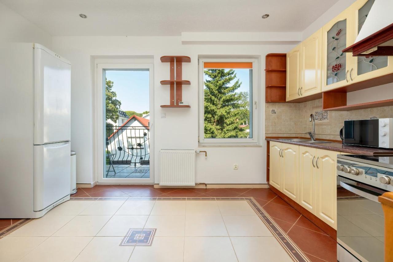 Bright & Spacious Family Apartment In Miedzyzdroje With Parking And 3 Balconies By Noclegi Renters Kültér fotó