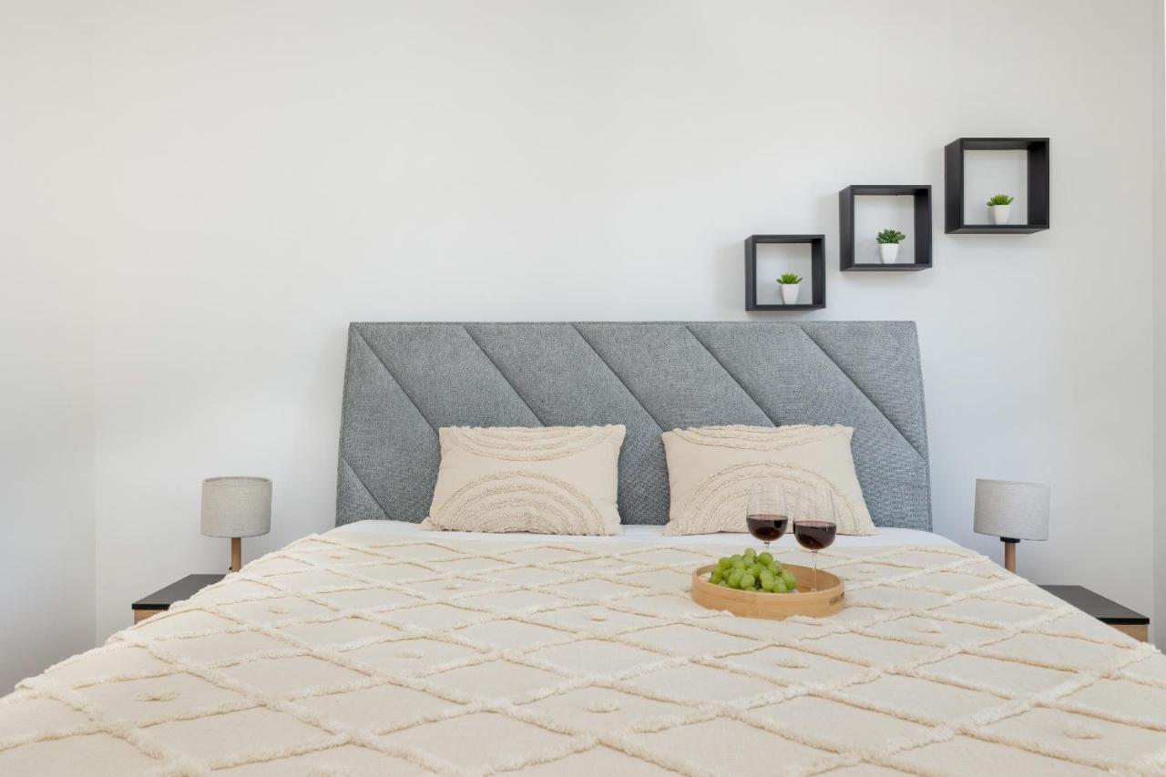 Bright & Spacious Family Apartment In Miedzyzdroje With Parking And 3 Balconies By Noclegi Renters Kültér fotó